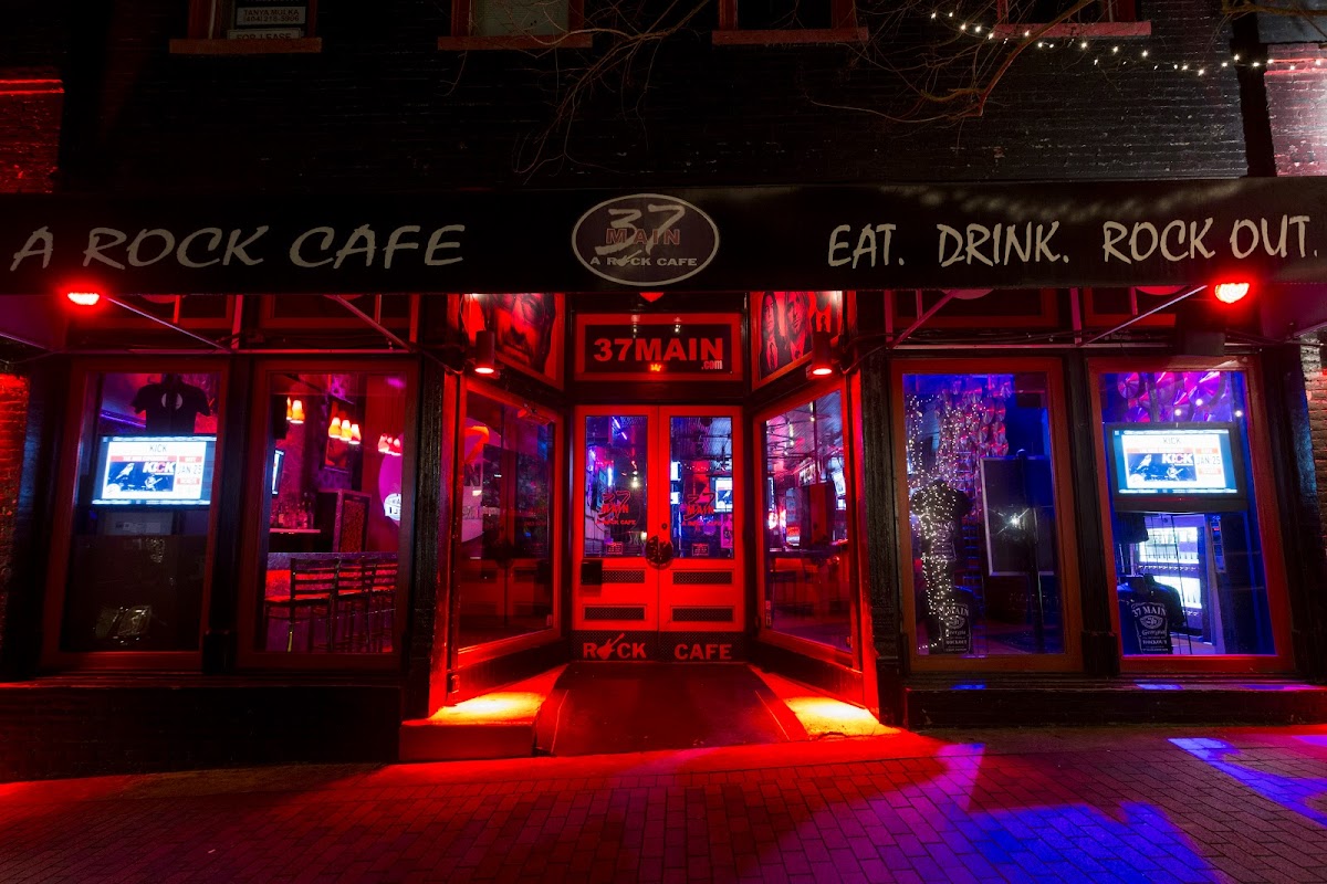 37 Main Restaurant + Bar